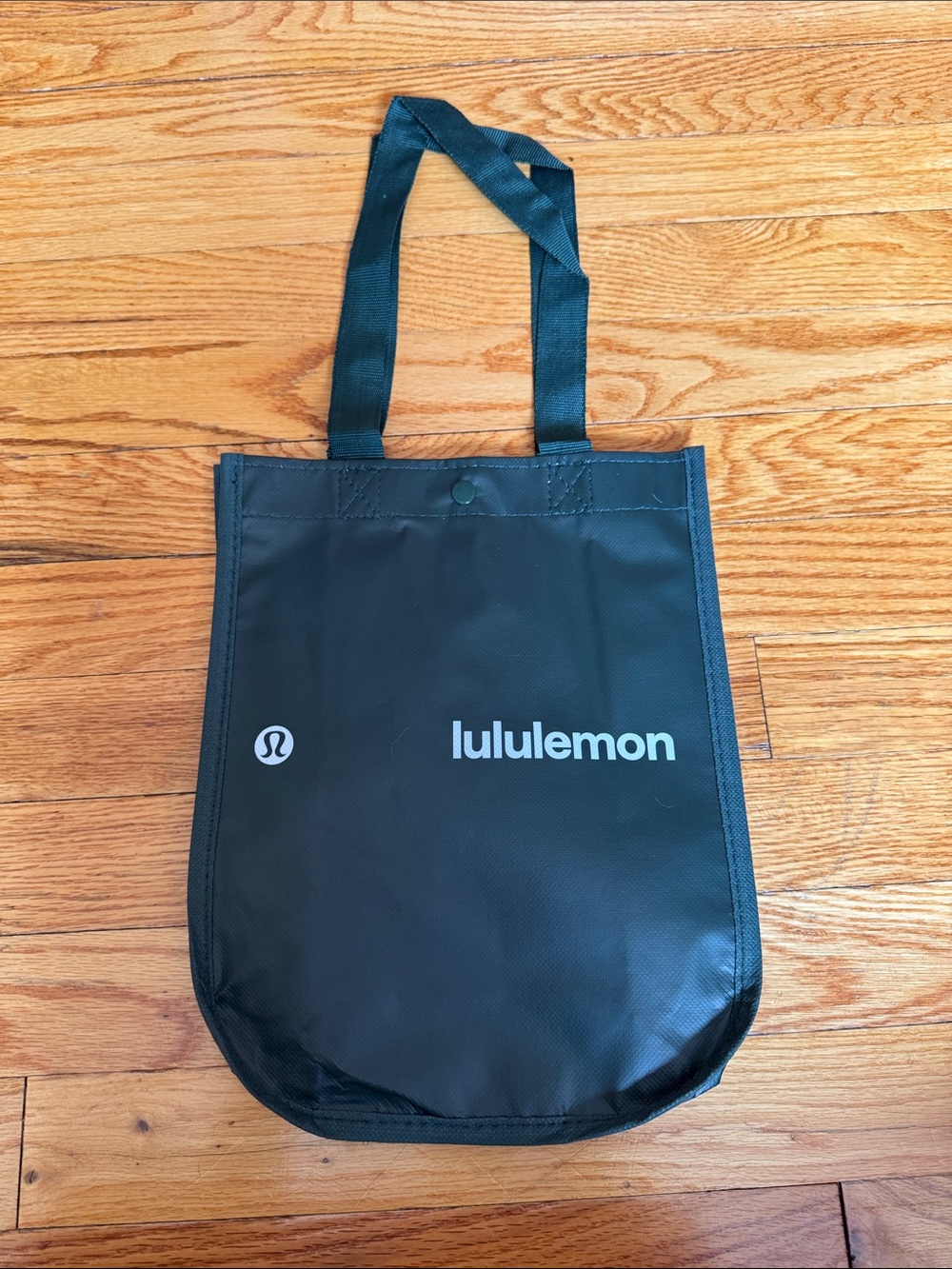 Set of 5 Lululemon Small Shopping Bags - Green - Picture 2 of 3
